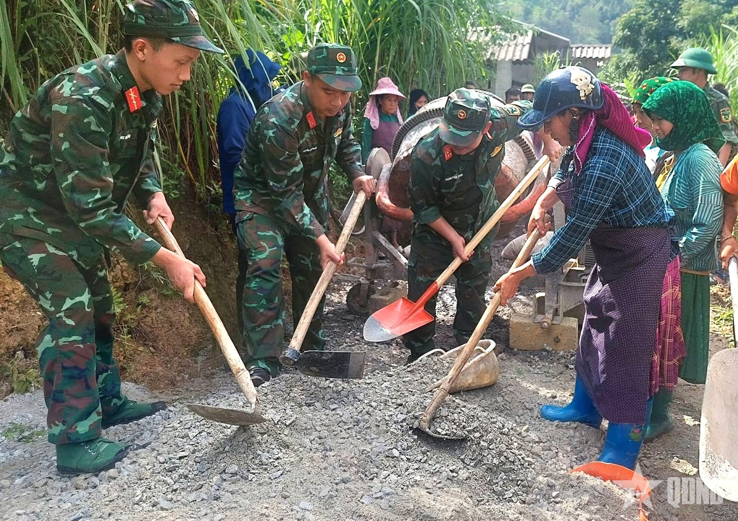 Trung đoàn 15, Bộ CHQS tỉnh Tuyên Quang: Ấm tình quân dân nơi biên cương Tổ quốc